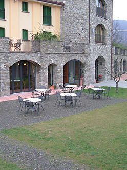 Serramenti in acciaio WIND-BLOCK VETRATE ALBERGI E RISTORANTI